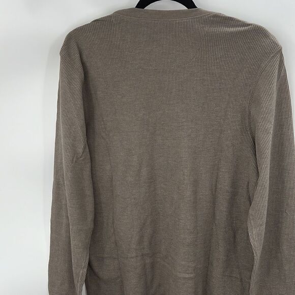 Gap medium brown Henley  - Picture 5 of 5